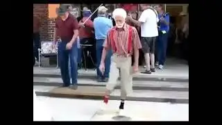 Miocuggino perfetto ballerino 😂😂😂