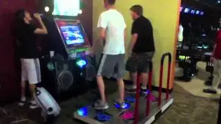 THE FINALS! DDR Dance off @ The Clubhouse at Hackers
