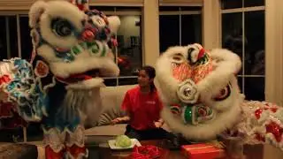 Dance of the Christmas Lions - [REUPLOAD]