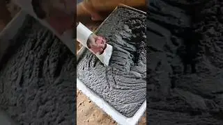 Pedreiro Cria Colher Acoplada ao Braço
