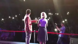 Улугбек Рахматуллаев с поклонницей спели песни