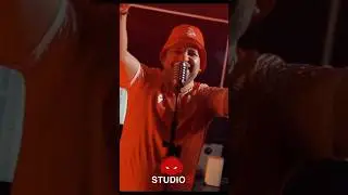 Cheb Reda Lyoum roubla tkoun Hamrawa wa l Mouloudia #rai #studio31 #chebreda #mouloudia