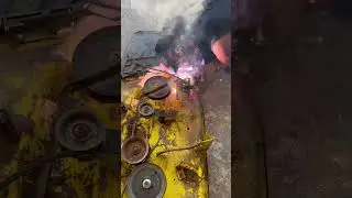 John Deere lawnmower deck crack welding repair #lawnmower #johndeere #overgrown #lawncare #repair