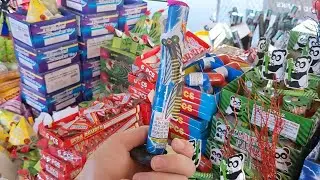 Shopping for Fireworks July 3rd! (Spend Less, Buy One Get One, Cheap Fireworks)
