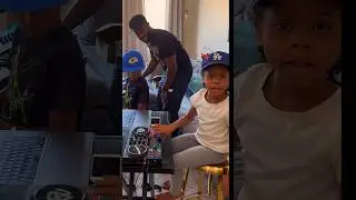 Moana flip with the mini maestros 😎