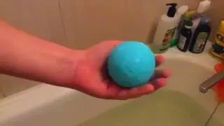 Бурлящий шарик для ванны. Бомбочка для ванны.😉