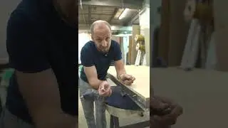 Для чего в двери противосъемные штыри? 