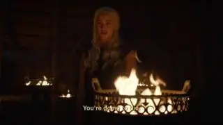 Daenerys sets fire to the temple of the Dosh Khaleen - Game of Thrones S06E04