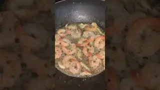 Креветки.