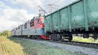 Почти остановился ВЛ80С-2356/2674 с грузовым составом