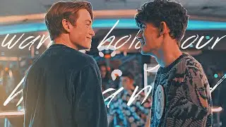 Nick & Charlie » I wanna hold your hand  [Heartstopper]