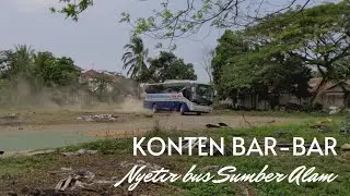 Nyetir Mercedes Benz OH 1521