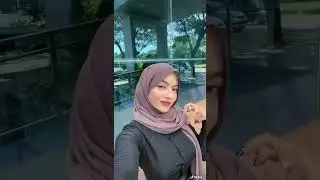 Oklin Fia jilbab ketat  