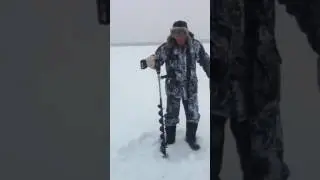 ледобур и шуруповёрт КрепыЖ