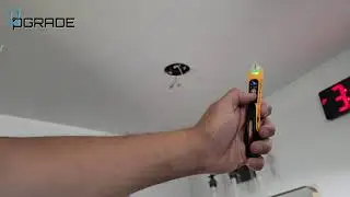 Klein Tools Voltage Tester