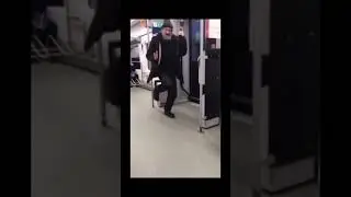Бомж #р_е_к_о_м_е_д_а_ц_и_и #memes #music #мем