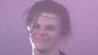 Yungblud - Dom with Rainbow & Russian flags - Moscow - 30.08.19