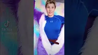 how zee suits up into her fursuit! 