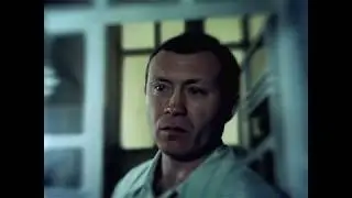 Стук в дверь (O bătaie în ușă)