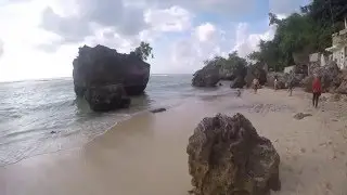 Отдых на Бали на пляжах Pandava и Padang Padang