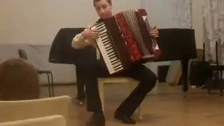 Играет Иван Шалденков