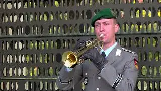 Boris Pistorius gedenkt mit Niederländischen Verteidigungsminister den Toten der Bundeswehr
