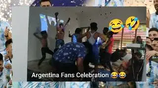 Reacciones de gol fuera de juego en la final de la Copa América 2021 de fanáticos de Kerala, India.