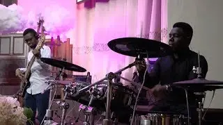 Я так люблю тебе - IZI Band, пісня