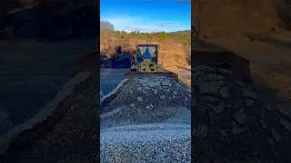 Loading 3/4” stone into dump truck #cat950 #1974 #81J #macktruck #2000 #dumptruck #newhampshire