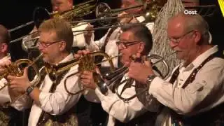Herman Engelbertinck u.s. Egerländer Musikanten - Veteranenmarsch