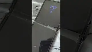 #zflip4 screen protector needs replacing 📱🛠️