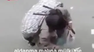 İNSANLIĞA DERS VEREN KADIN.