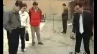 Летающая игла (Метание иглы через стекло).flv