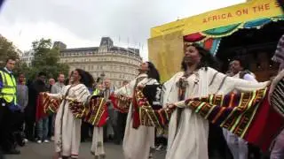 Africa on the Square 2015 * Parade ft. Wuntanara, Amra & Dan Kira
