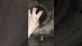 ✅️DAF 95 как открутить ступичную гайку...