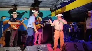 cantadera desde el uvito de Santiago veraguas