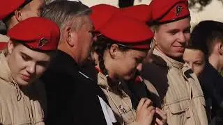 Крымские школьники побывали в армии на День призывника