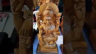 काष्ट कला लक्ष्मी माता की लकड़ी से निर्मित प्रतिमा #shorts #shortsfeed #laxmi #mata  #woodcraft #cg