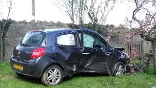 Car Robbery Captured on Dash Camera-Car Crash compilation 