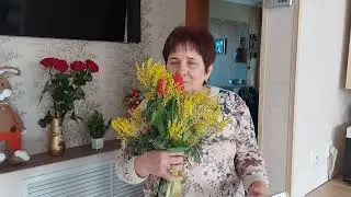 8 марта один раз в году...Всех женщин с праздником
