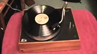 AR Acoustic Research XB77 Turntable