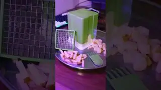 French fries chopper 👌 idhar se aalu dalo udhar se bujiya nikalo 😂