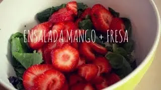 Ensalada de fresas y aderezo de mango ♥ crudivegana