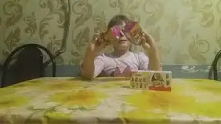 Открываю Sweet Box и Киндер сюрприз....