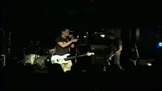 Blink 182: I Don't Go To Your Mom's Work (LIVE) September 14, 1997 EL DORADO SALOON, Carmichael, CA