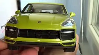 Porsche Cayenne Turbo  -  Minichamps 1:18