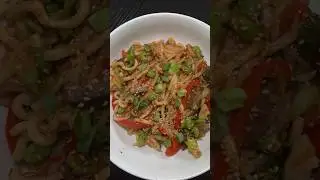 10 Minute Lunch: Trader Joe’s Garlic Noodles