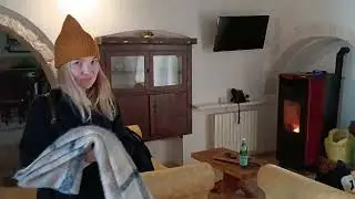 Inside the trullo, Alberobello. Внутри трулло, Альберобелло.