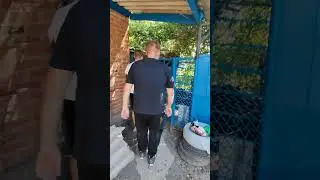 Заклинило дверь у хозблока. Осмотр дома перед съёмкой. 
