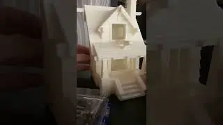 3D printed birdhouse assembly